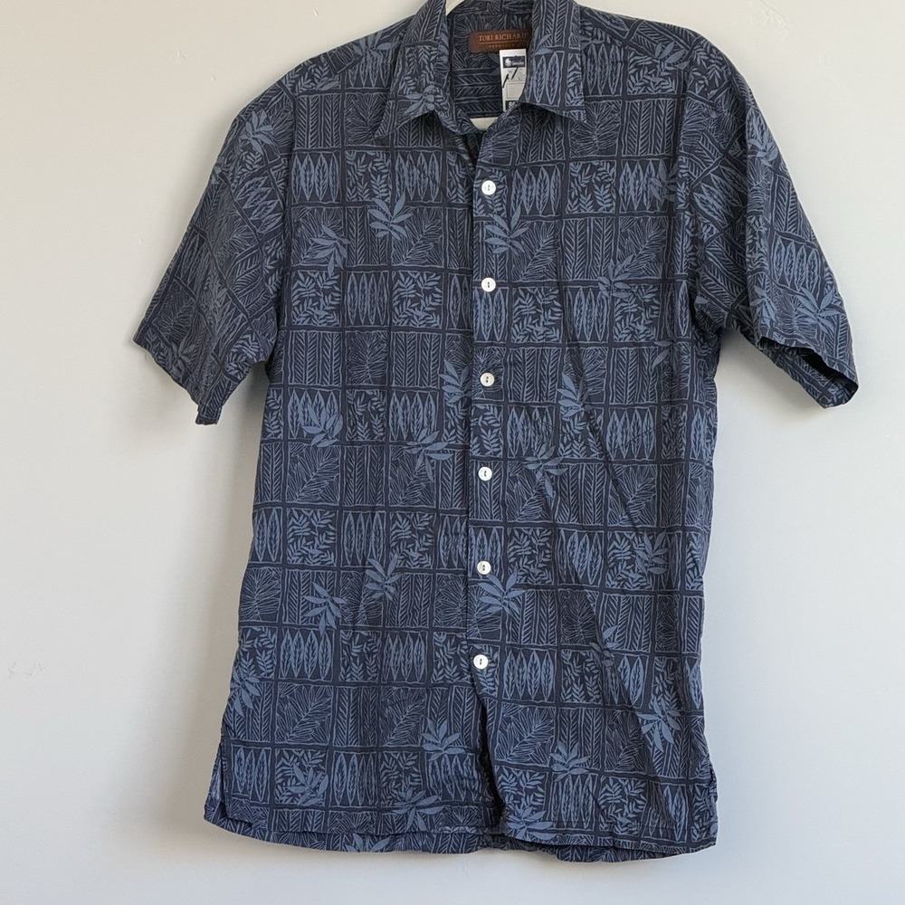 Tori Richard Mens Hawaiian Shirt XS Palms Beach Island Vacay Cotton Lawn Blue